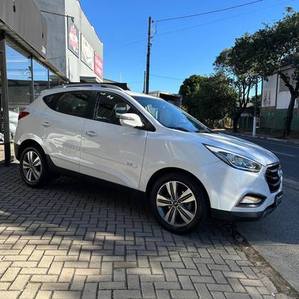 HYUNDAI IX35 2.0 MPFI 16V FLEX 4P AUTOMÁTICO HYUNDAI IX35 2.0 MPFI 16V FLEX 4P AUTOMÁTICO
